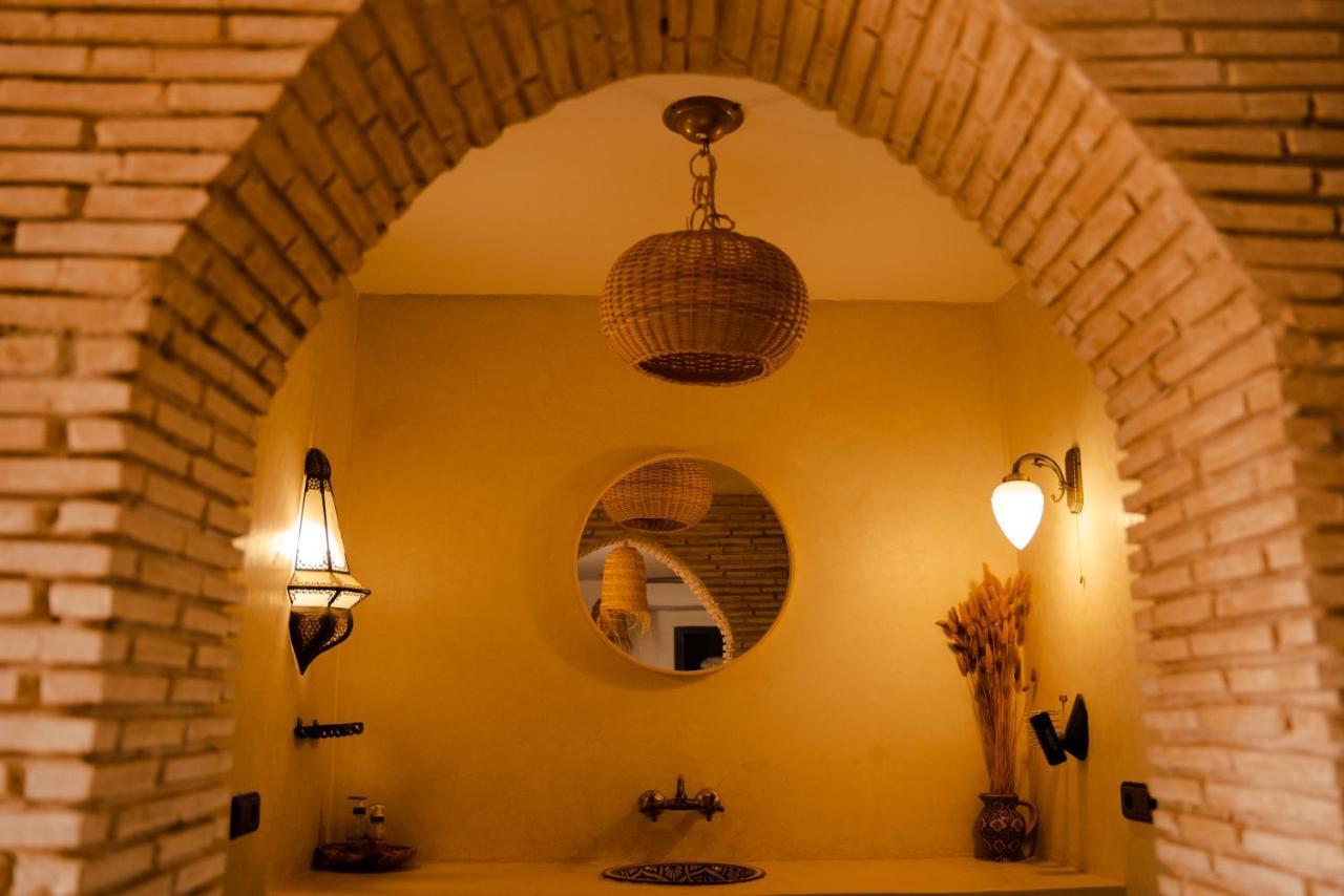 Riadsuerteloca Merzouga Hassilabied Екстериор снимка The interior of the house