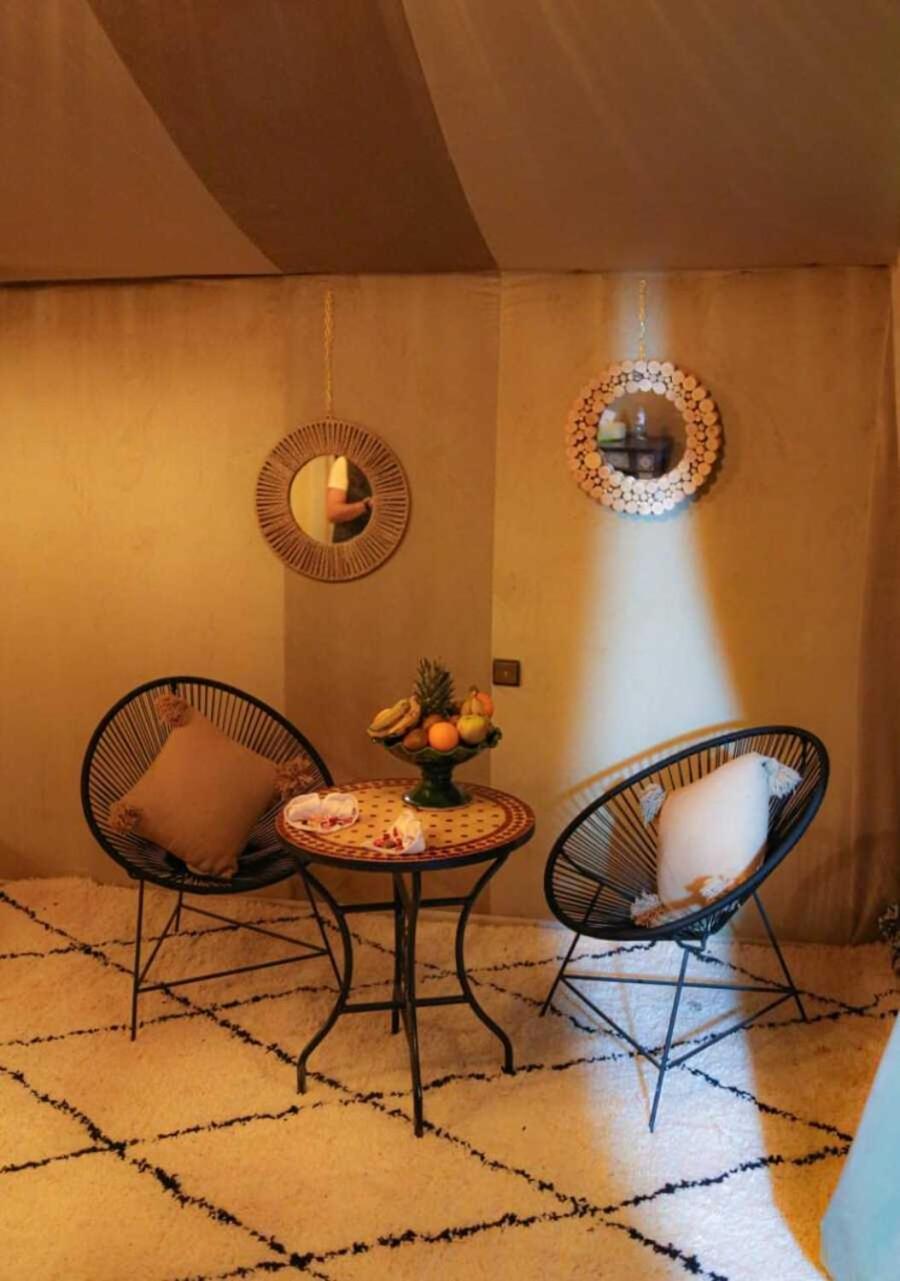 Riadsuerteloca Merzouga Hassilabied Екстериор снимка A room at the hotel