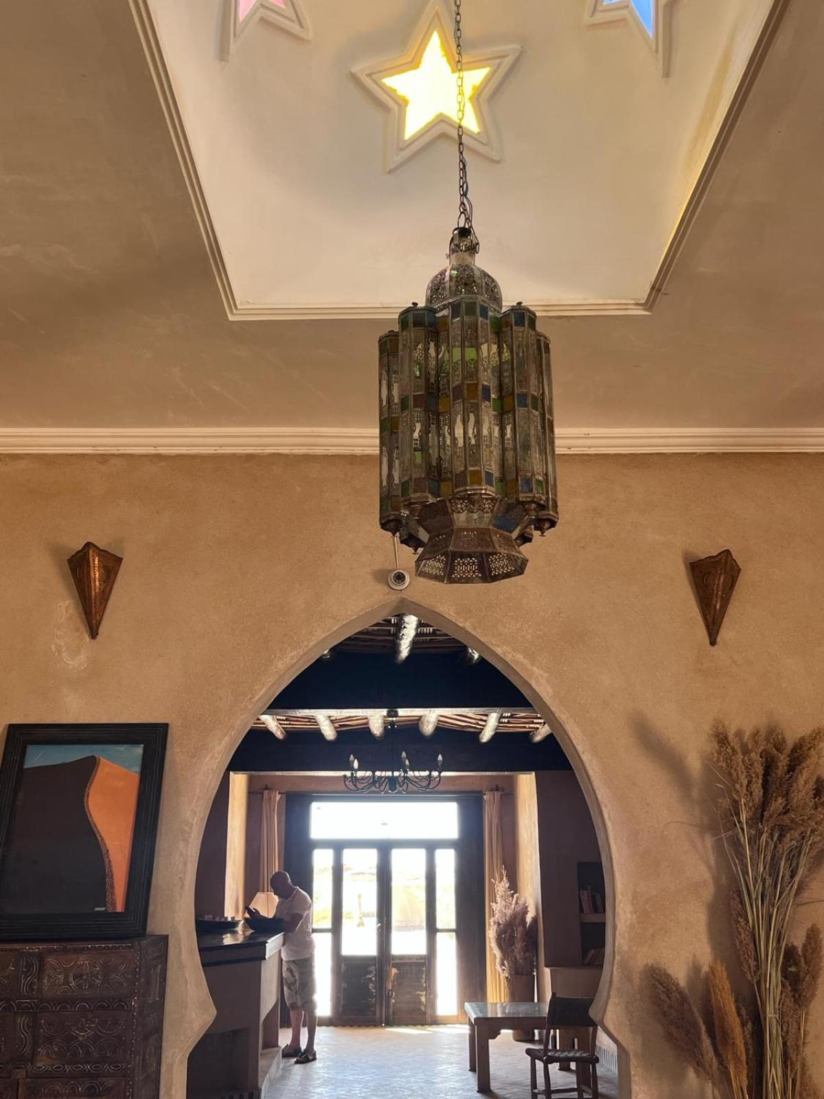 Riadsuerteloca Merzouga Hassilabied Екстериор снимка The interior of the house