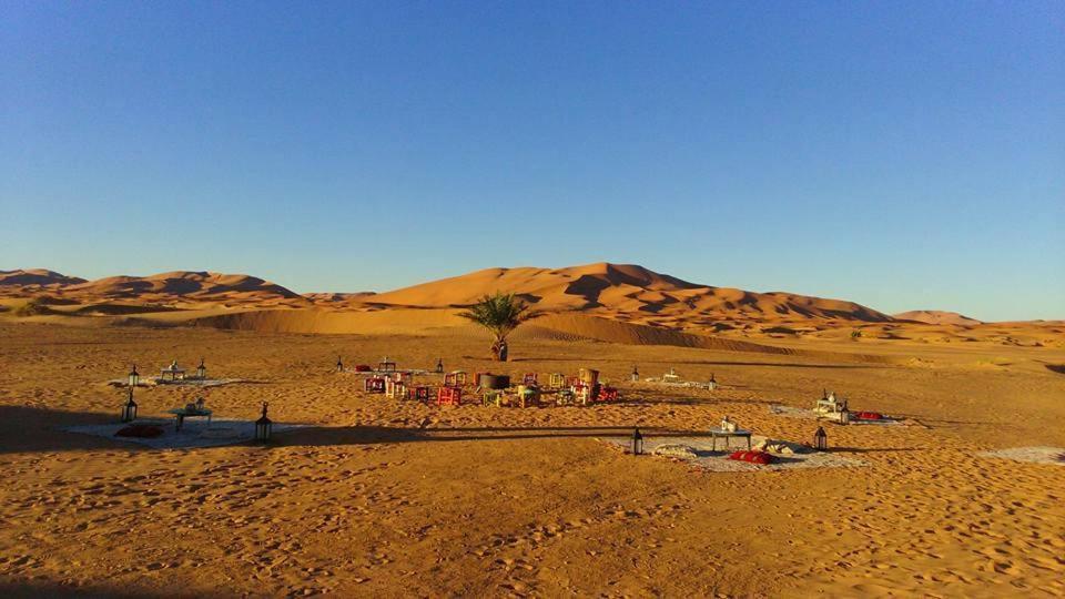 Riadsuerteloca Merzouga Hassilabied Екстериор снимка The desert of the Sahara